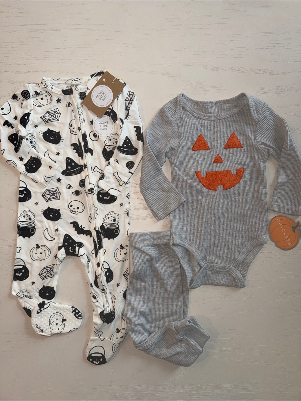Angel Dear Classic Halloween Bundle Footie Waffle Bodysuit Outfit 6-9 months